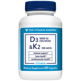 Capsule de D3 & K2 MK7 de The Vitamin Shoppe en gros plan