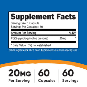 Capsule de Nutricost PQQ 20mg sur une surface blanche