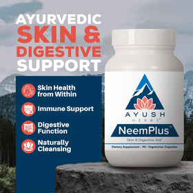 Capsules Ayush Herbs Neem Plus sur une surface blanche