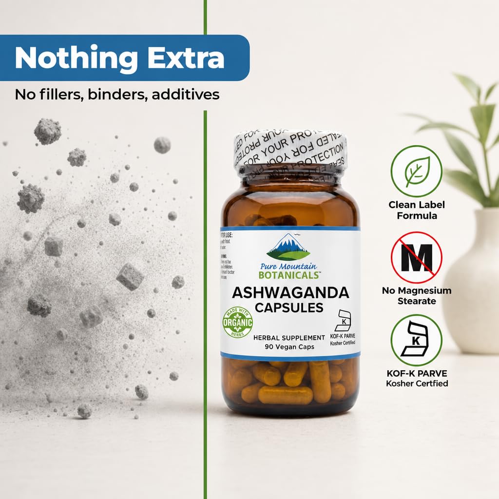 Capsules d'ashwagandha Pure Mountain Botanicals avec un verre d'eau