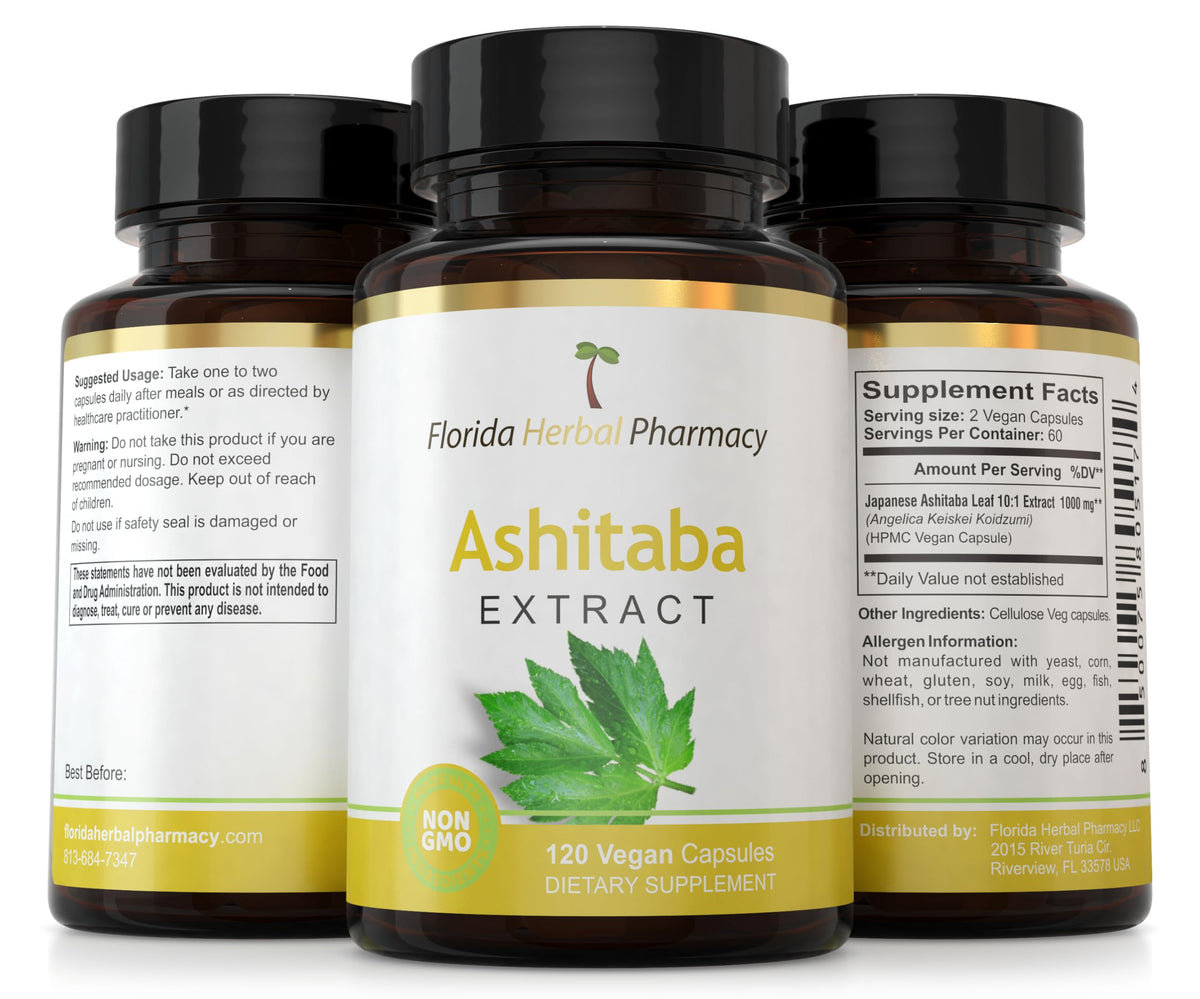 Capsules d'extrait de feuille Ashitaba sur un fond blanc