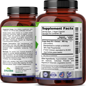 Capsules d'extrait de pépins de raisin Zazzee dans une main