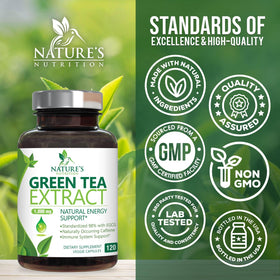 Capsules d'extrait de thé vert Nature's Nutrition sur fond blanc