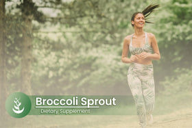 Capsules d'extraits de brocoli sur fond neutre