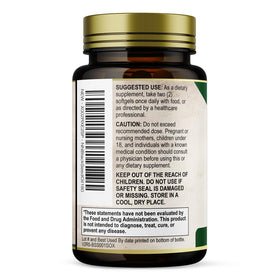 Capsules d'huile de graines de nigelle sur fond blanc