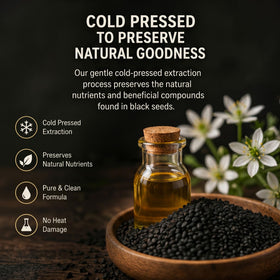 Capsules d'huile de graines noires Purixia avec un verre d'eau