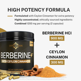 Capsules de Berbérine sur une table en bois
