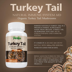 Capsules de champignon Turkey Tail Parker Naturals sur une table