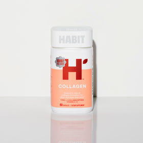 Capsules de collagène Health By Habit dans la main
