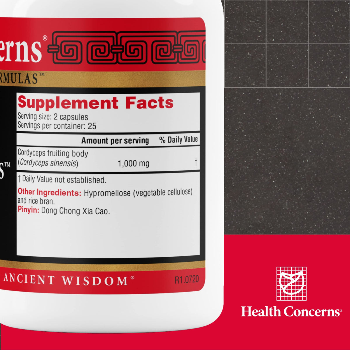 Capsules de Cordyceps PS de Health Concerns sur une surface blanche