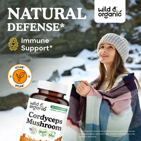 Capsules de cordyceps Wild & Organic sur une table