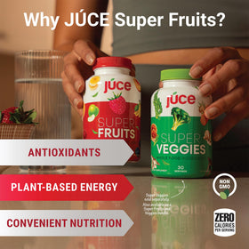 Capsules de fruits bio Terra Kai Organics avec fruits en arrière-plan