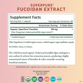 Capsules de fucoïdane PURE SYNERGY sur fond blanc