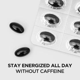 Capsules de ginseng rouge coréen sur une surface blanche