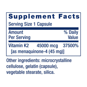 Capsules de Life Extension Mega Vitamin K2, présentation dans un verre