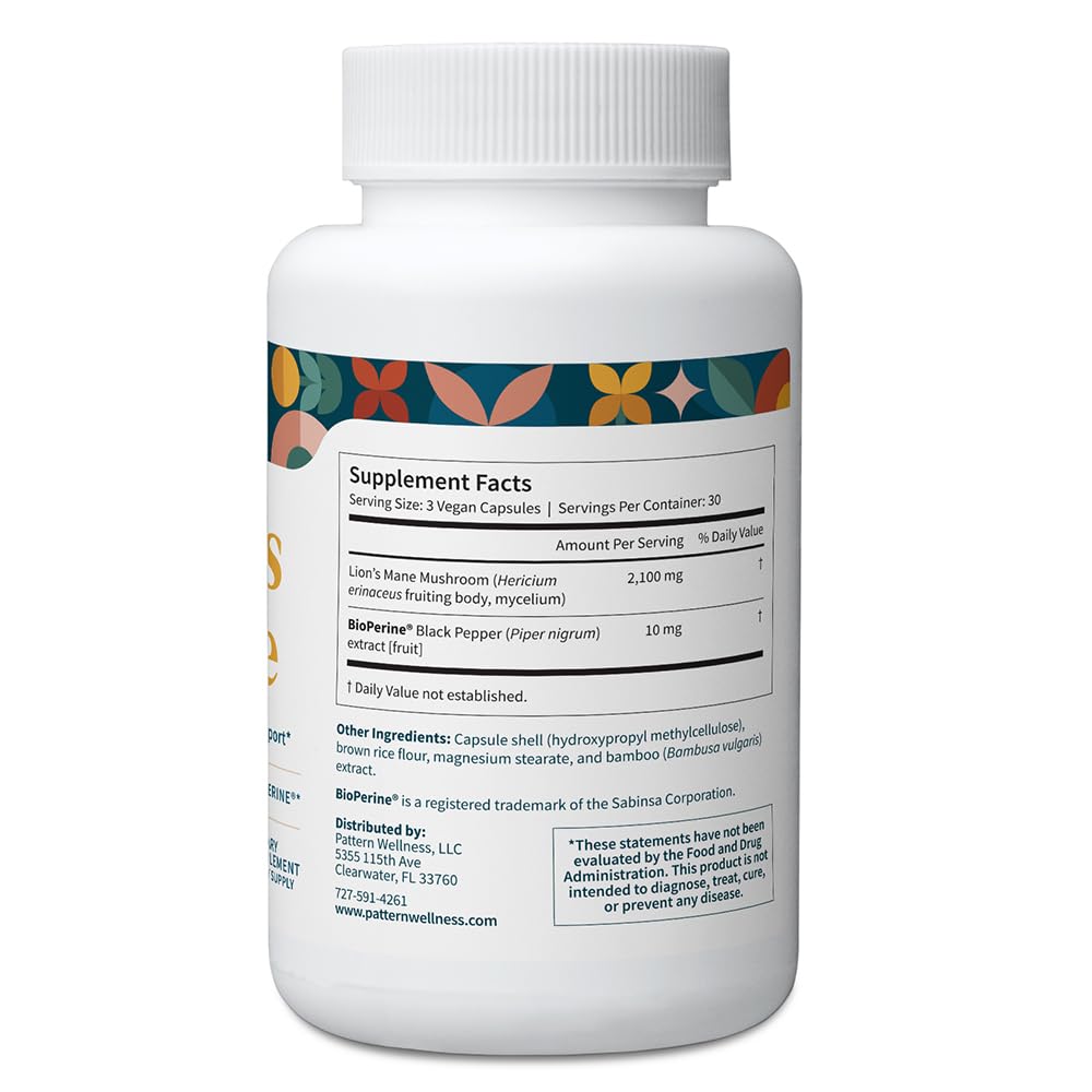 Capsules de Lion’s Mane sur une surface en bois