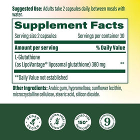 Capsules de MegaFood Liposomal Glutathione sur une surface blanche