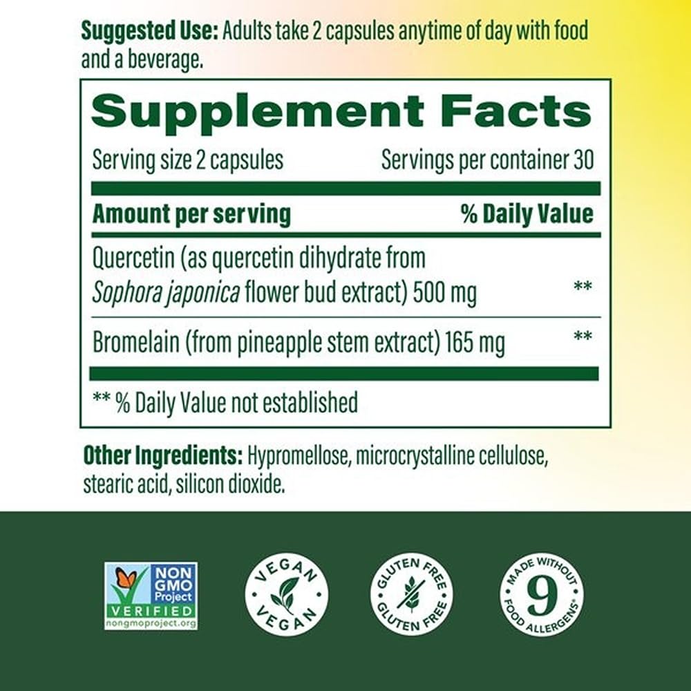 Capsules de MegaFood Quercetin avec Bromélaïne sur fond blanc