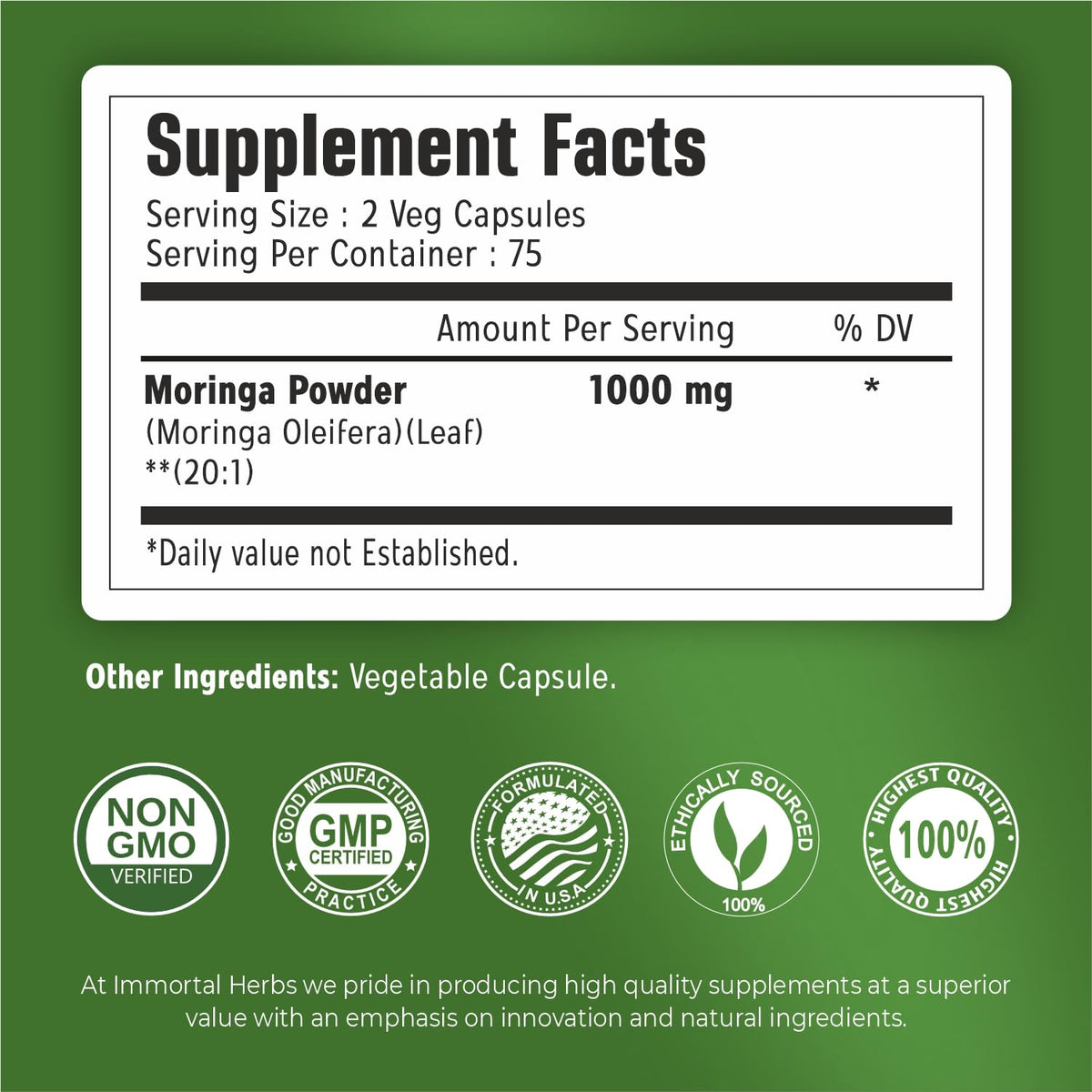 Capsules de Moringa Immortal Herbs sur fond blanc