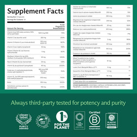 Capsules de multivitamines prénatales Needed. sur fond blanc