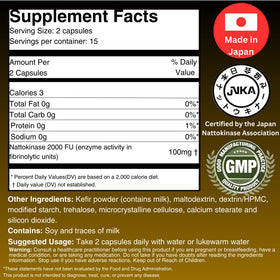 Capsules de Nattokinase et Kefir dans une main