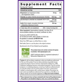 Capsules de New Chapter Probiotique Flora Fortify dans une main