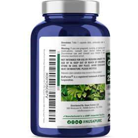 Capsules de NusaPure Ginkgo Biloba dans une main
