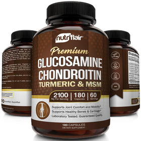 Capsules de NutriFlair Glucosamine Chondroïtine avec des ingrédients naturels en arrière-plan