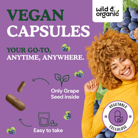 Capsules de pépins de raisin Wild & Organic sur une surface en bois