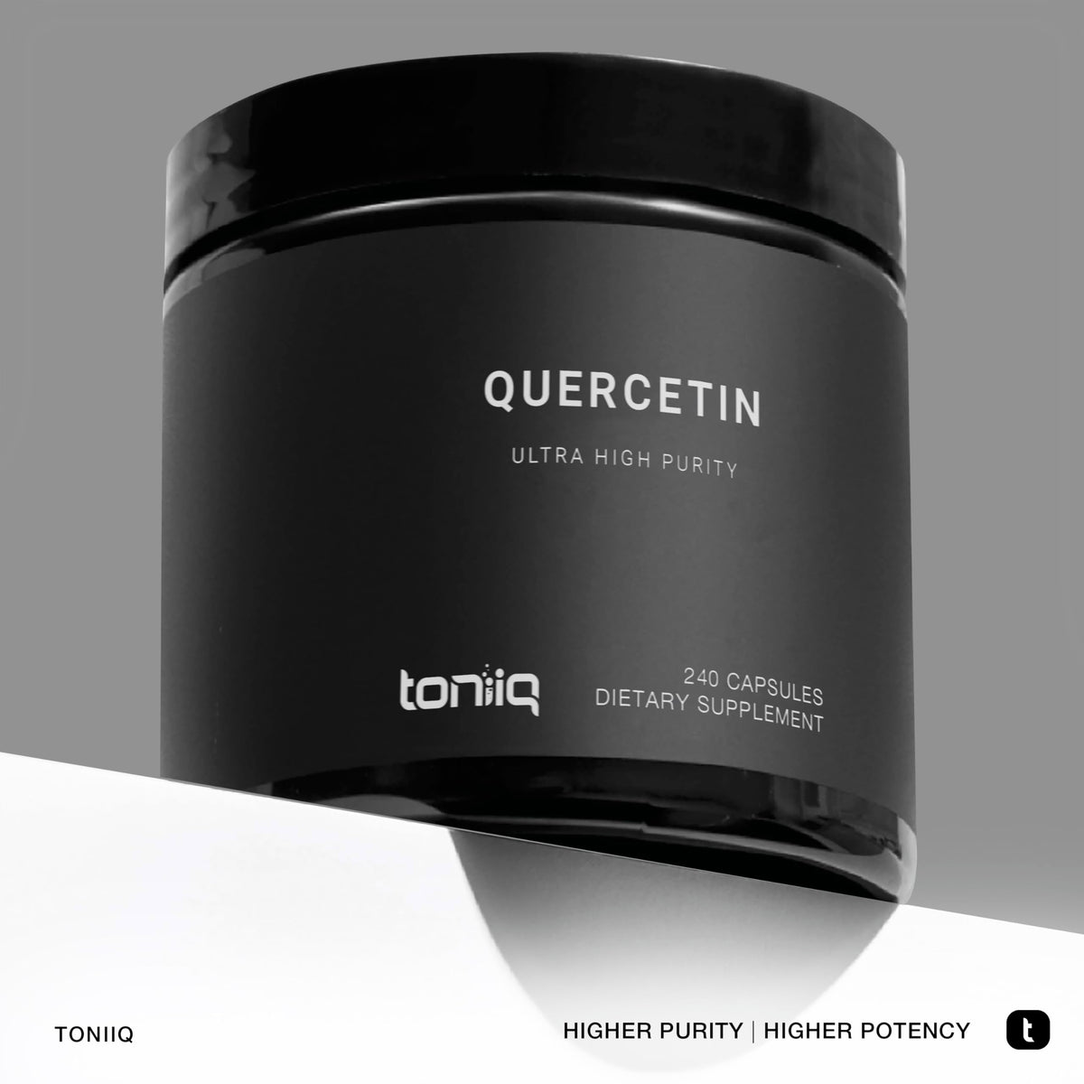 Capsules de quercétine Toniiq sur fond blanc