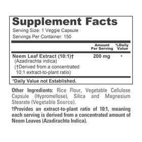 Capsules de racine de Neem NusaPure sur fond blanc