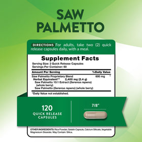 Capsules de Saw Palmetto Nature's Truth sur une surface blanche
