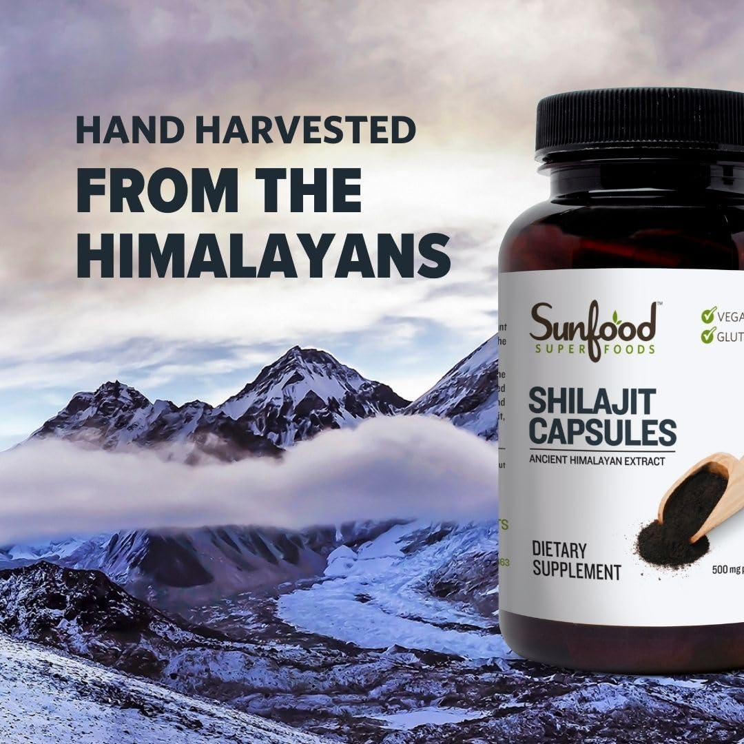 Capsules de Shilajit Sunfood sur un fond naturel