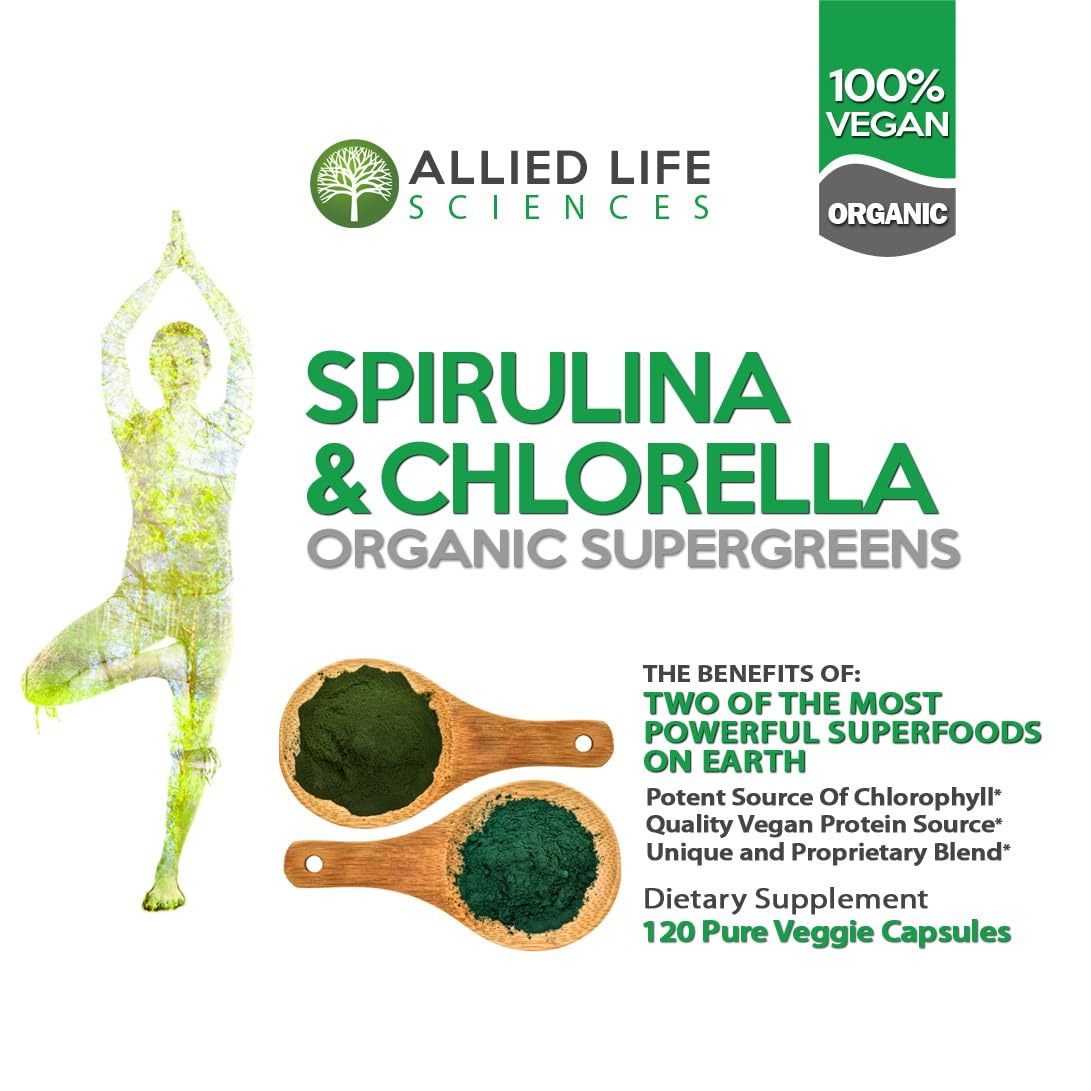 Capsules de Spiruline et Chlorelle dans un bol sur une table