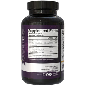 Capsules de Sureau Sambucus NutriFlair sur un fond blanc