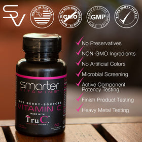 Capsules de vitamine C SmarterVitamins sur fond blanc