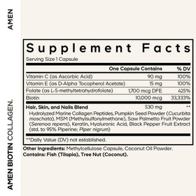 Capsules des Vitamines Biotine Collagène Amen sur une surface blanche