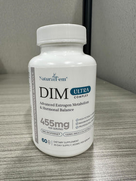 Capsules Naturalfem DIM 350mg Ultra Complex sur fond blanc