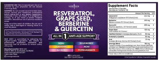Capsules NEW AGE versées sur une table