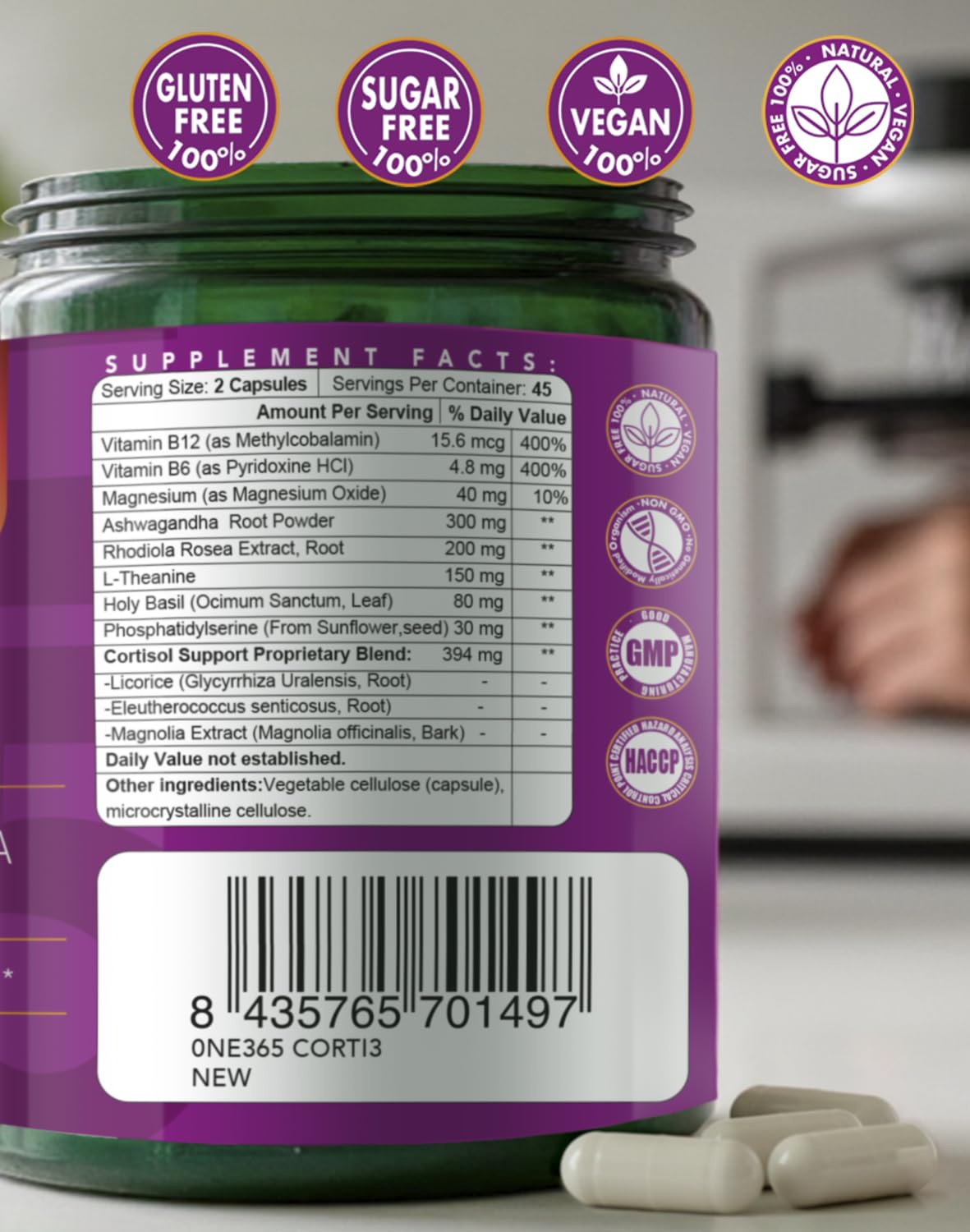Capsules ONE 365 dans une main