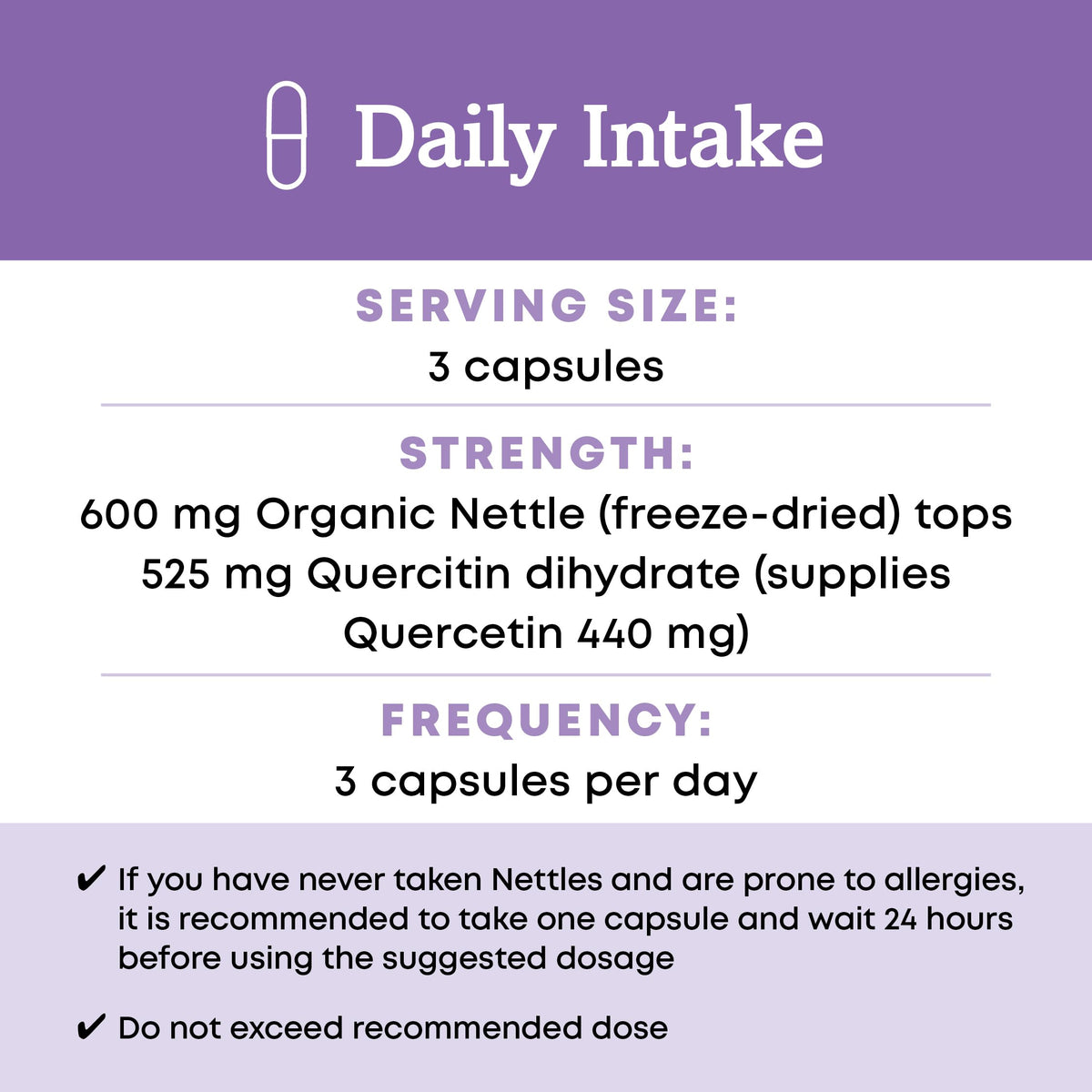 Capsules Quercétine à Ortie dans une main