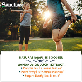 Capsules Sandhu's Guduchi sur un fond blanc
