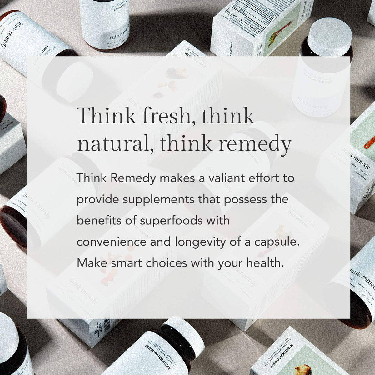 Capsules Think Remedy avec un verre d'eau