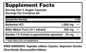 Capsules végétales d'Amazing Nutrition Berbérine sur une surface blanche