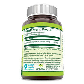 Capsules végétales Herbal Secrets Cannelle 1000 mg sur un fond blanc