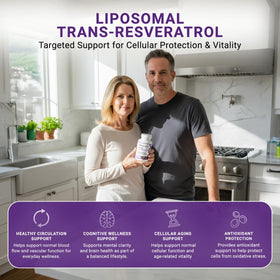 Capsules végétaliennes de GenuinePurity Liposomal Trans Resvératrol sur fond blanc