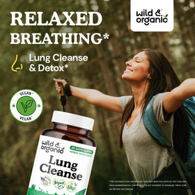 Capsules Wild & Organic Mullein sur une table en bois