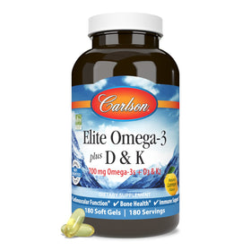 Carlson Elite Omega-3 Plus D & K 700 mg gélules dans une main