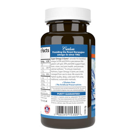 Carlson Super Omega-3 Gems gelules sur un fond blanc
