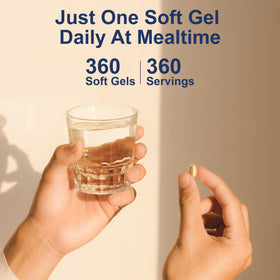Carlson Vitamine D3 5000 IU 125 mcg gélules en main